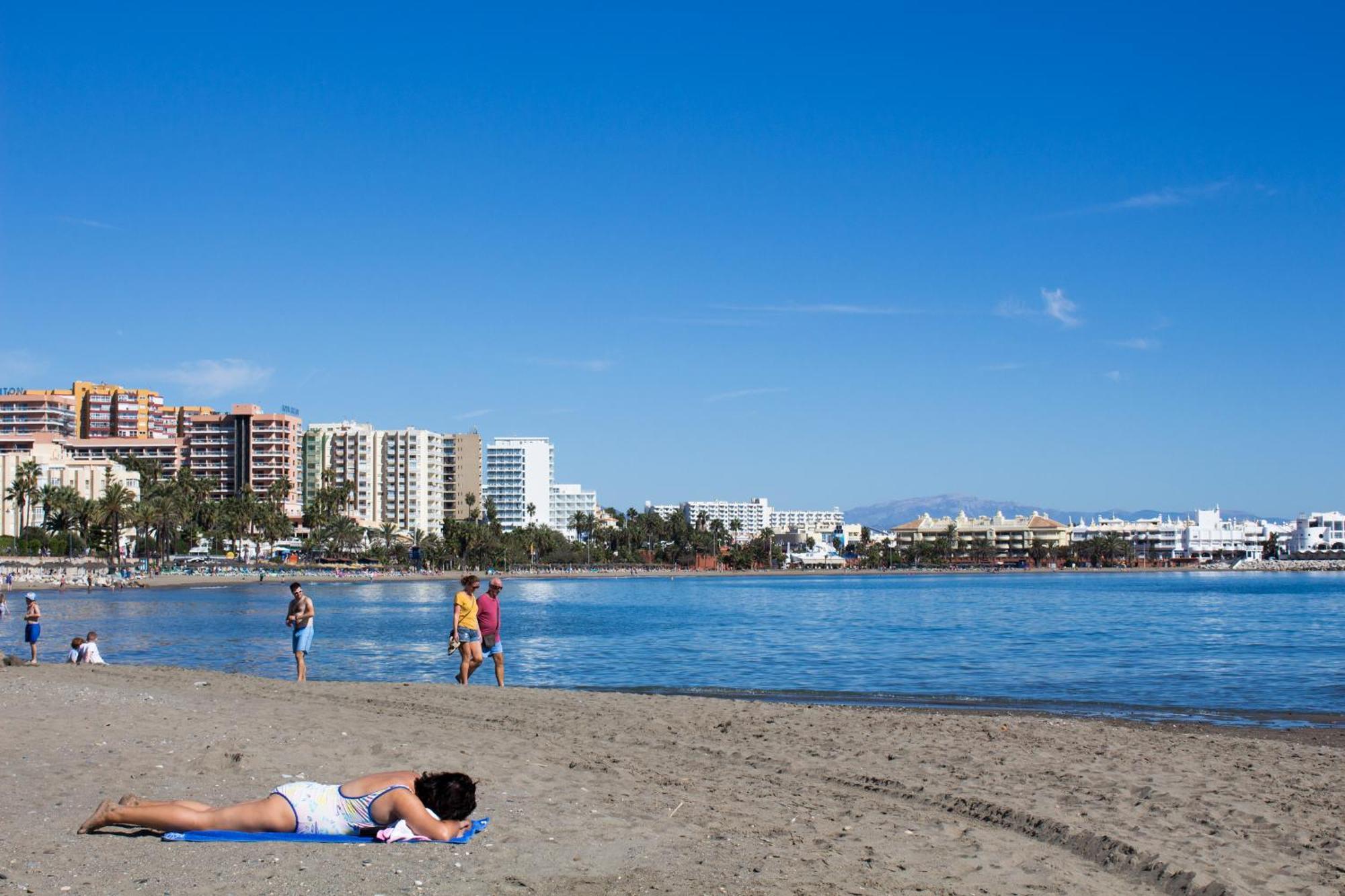 Benal Beach Suite Ii, Estudio Con Parque Acuatico Y Vistas Al Mar. Benalmádena Buitenkant foto