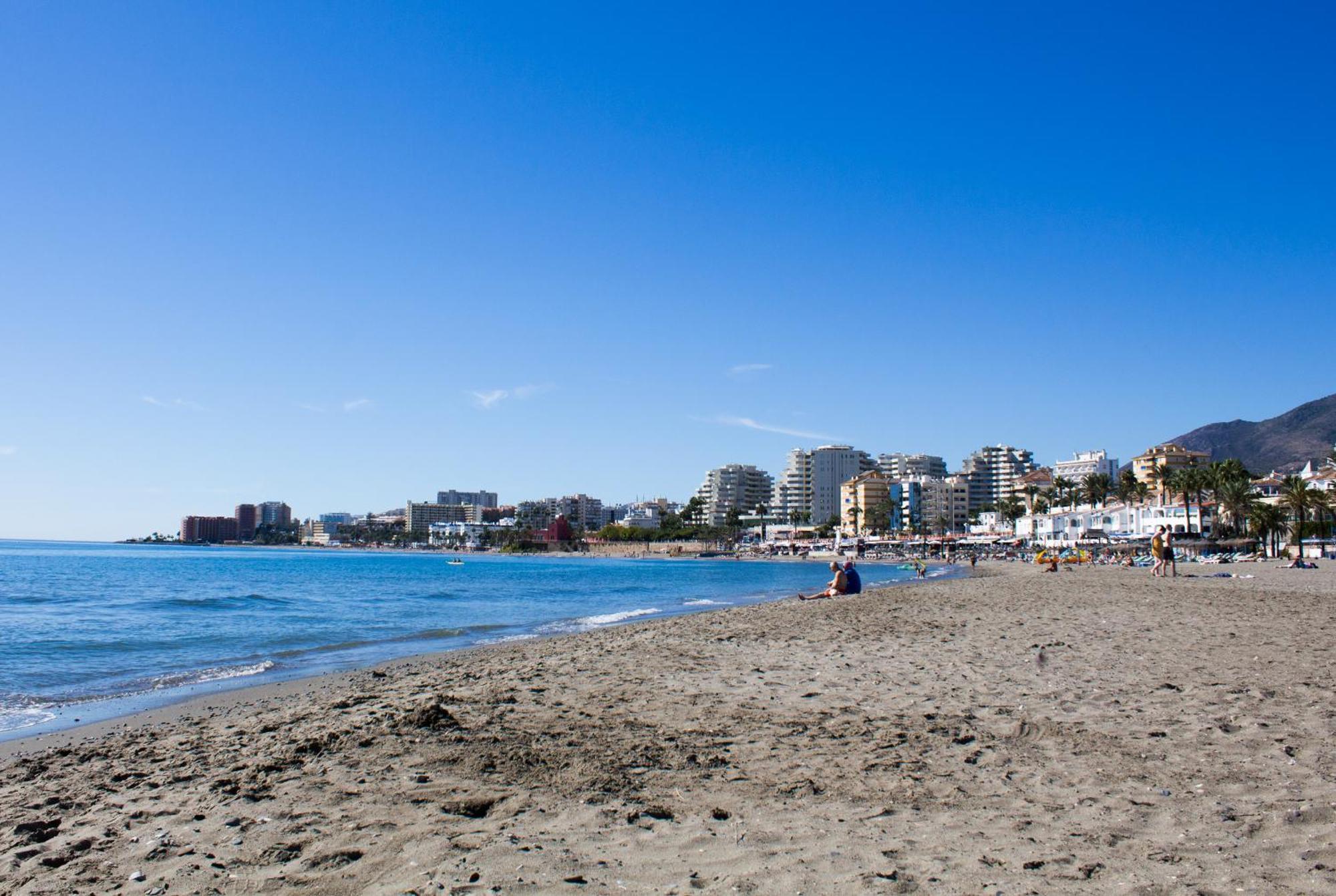 Benal Beach Suite Ii, Estudio Con Parque Acuatico Y Vistas Al Mar. Benalmádena Buitenkant foto